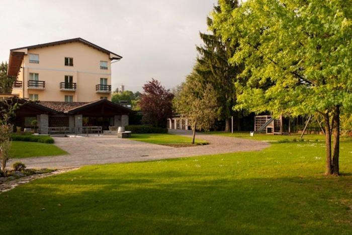 Albergo Costantini Tarcento Exterior foto